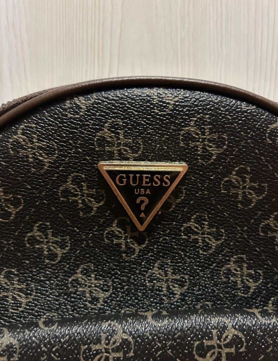 Чанта, раница Guess