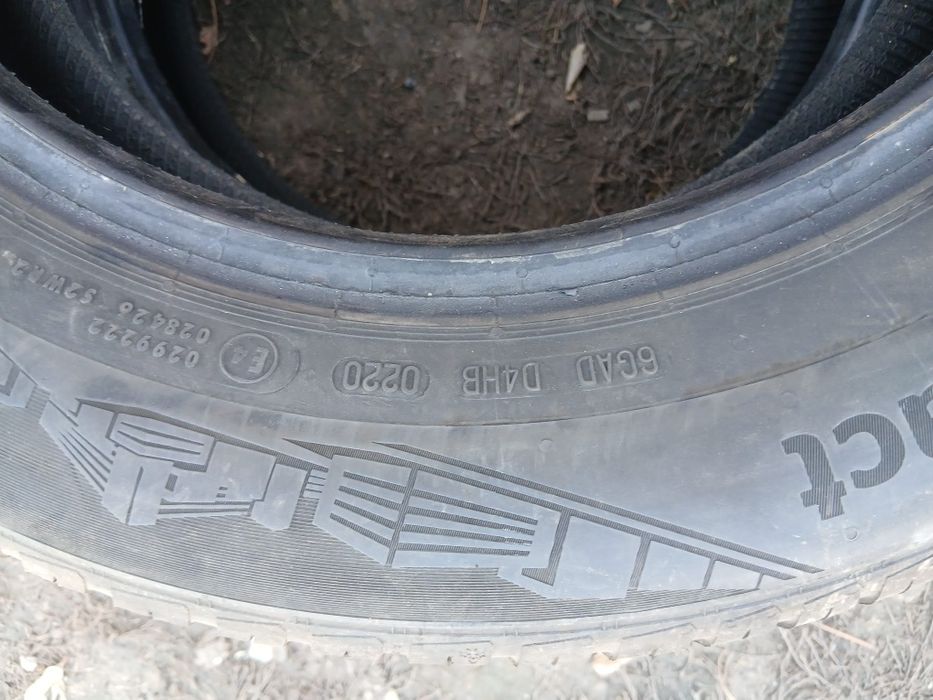 Vând cauciucuri  continental