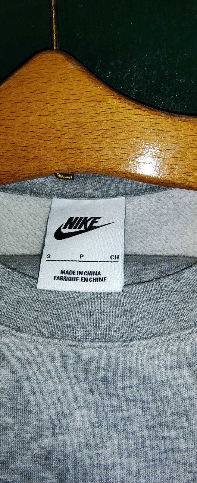 Екип Puma и Nike