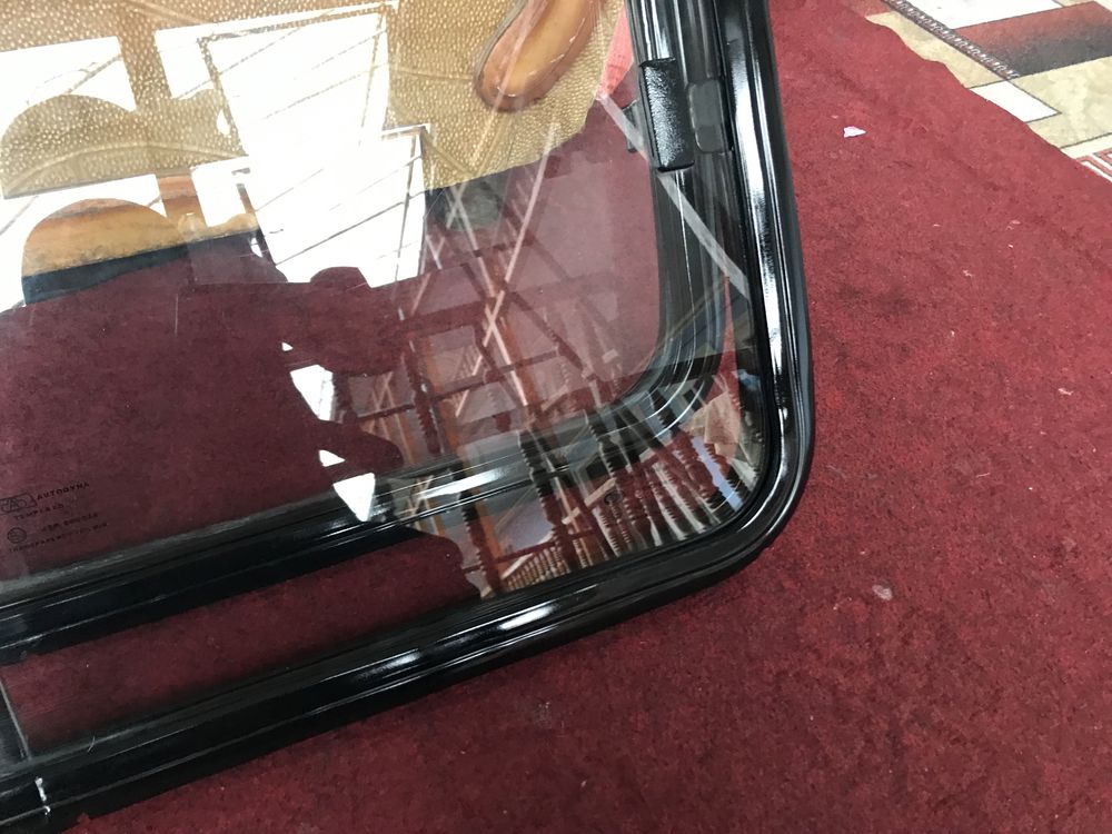 Damas urta oynlar sotladi yangi holata shu rasmdagi