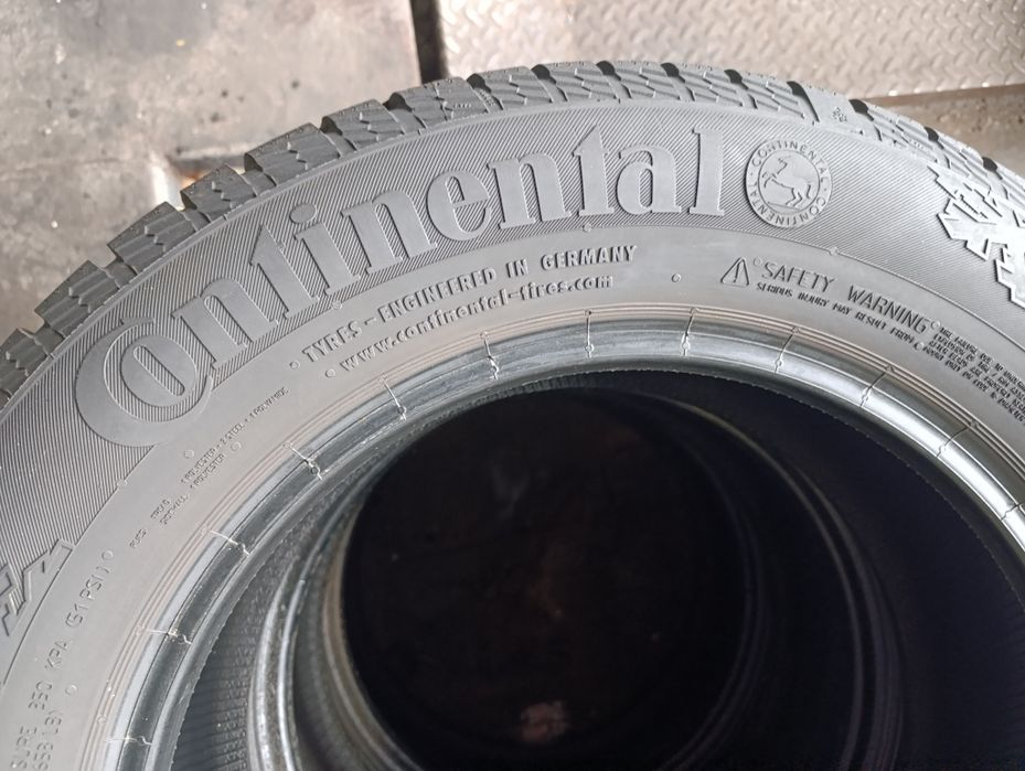 Anvelope de iarnă 215 65 16 Continental
