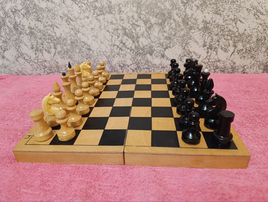 Шахматы СССР НОВЫЕ ( деревянные фигуры )