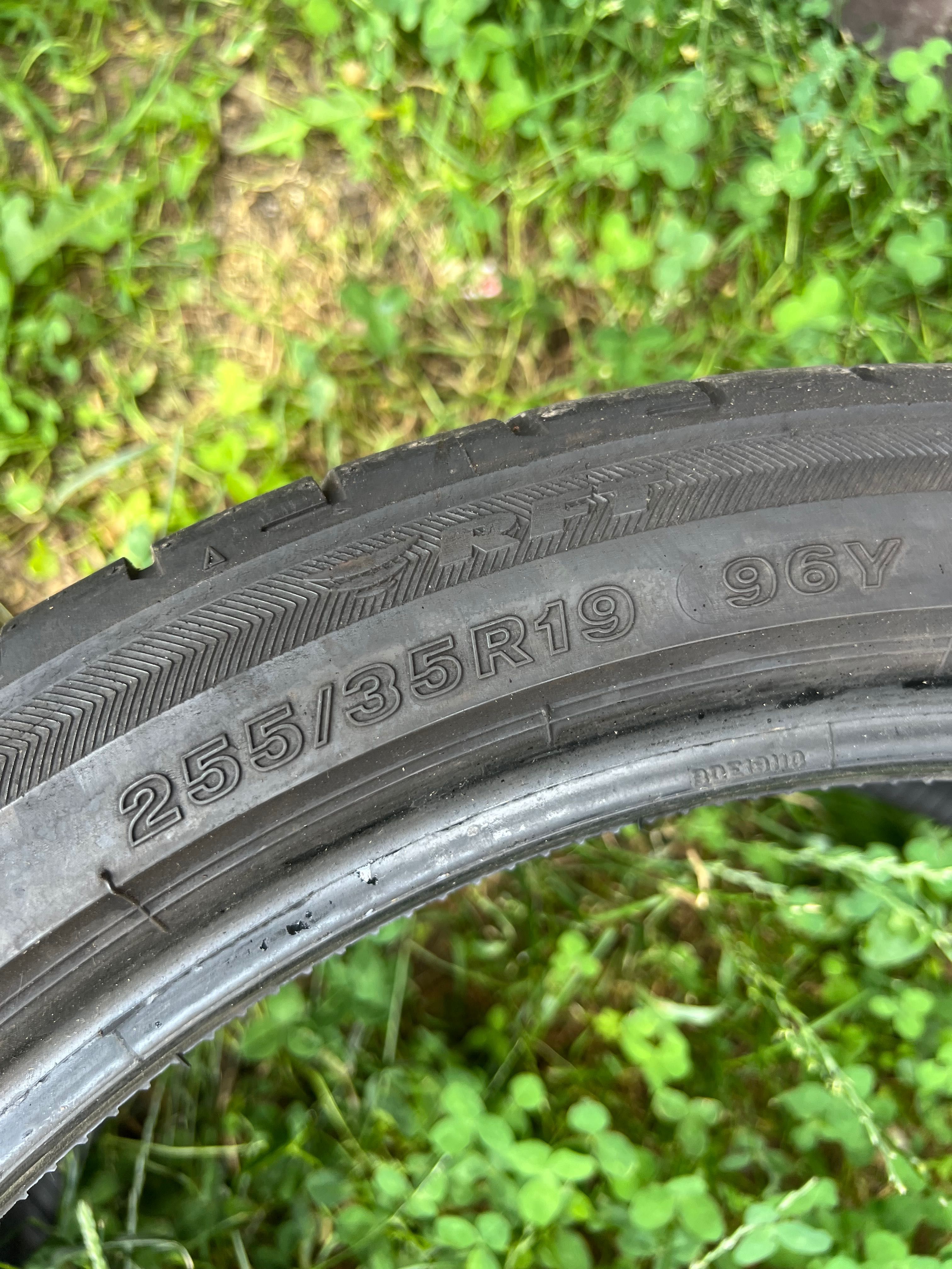 Anvelope Bridgestone Runflat 255 35 R19