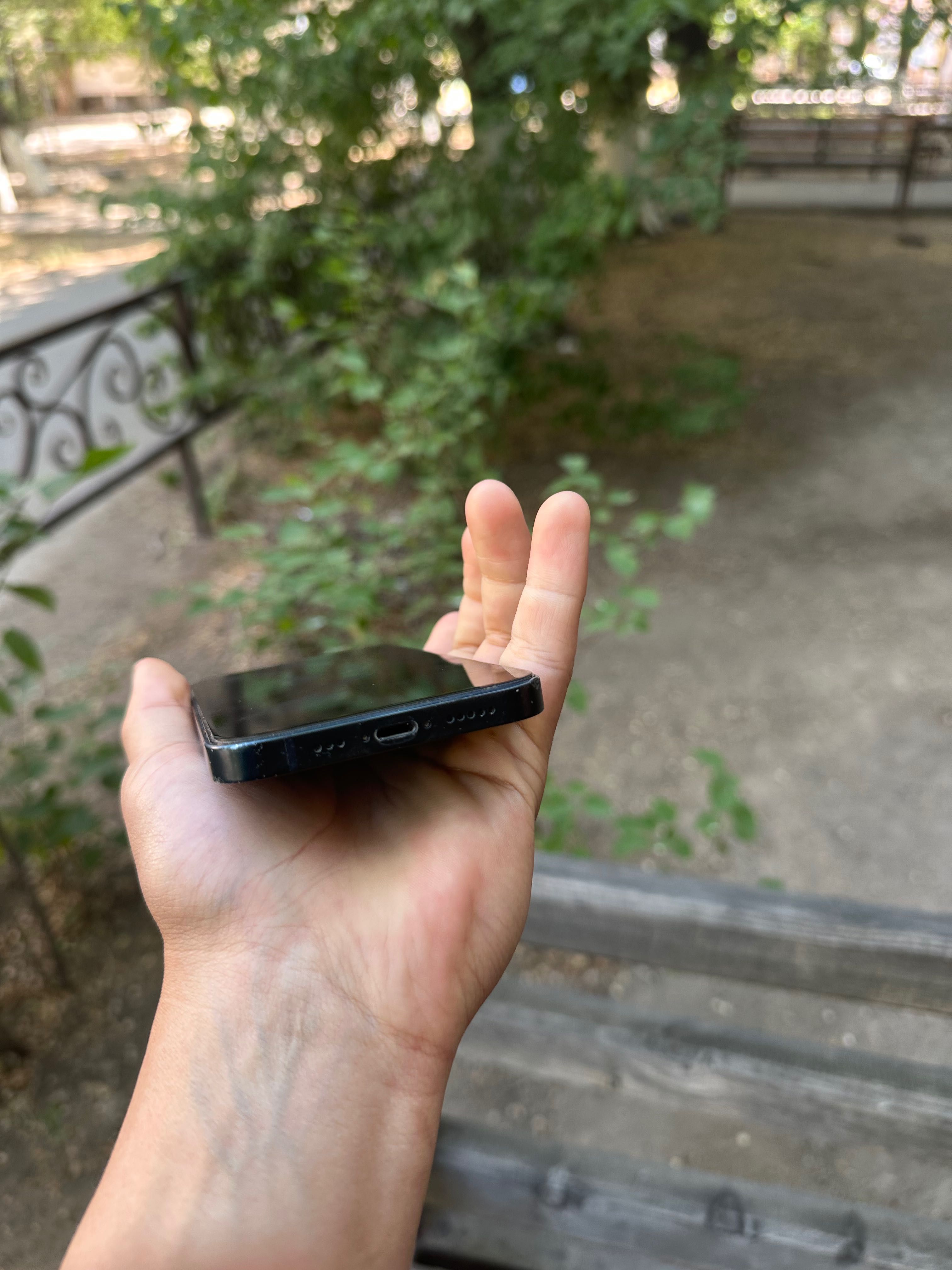 iPhone 13 128гб идеал