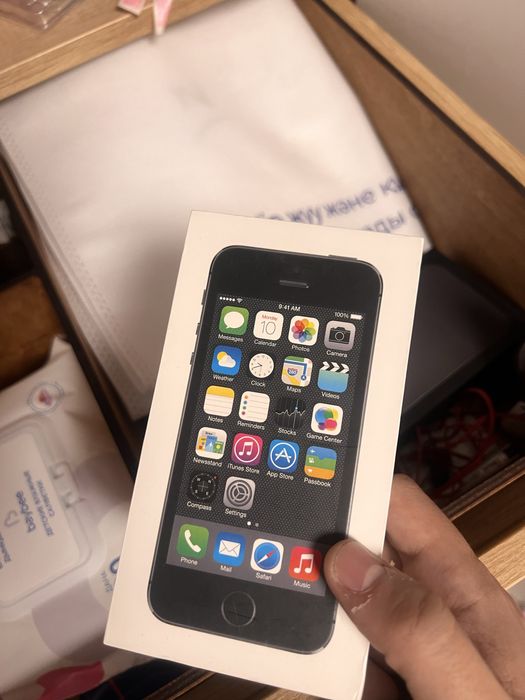 Iphone 5s, экран разбит, работает