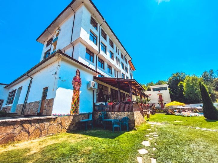 Почивка на планина с минерален басейн в Кючуковата къща, с. Баните