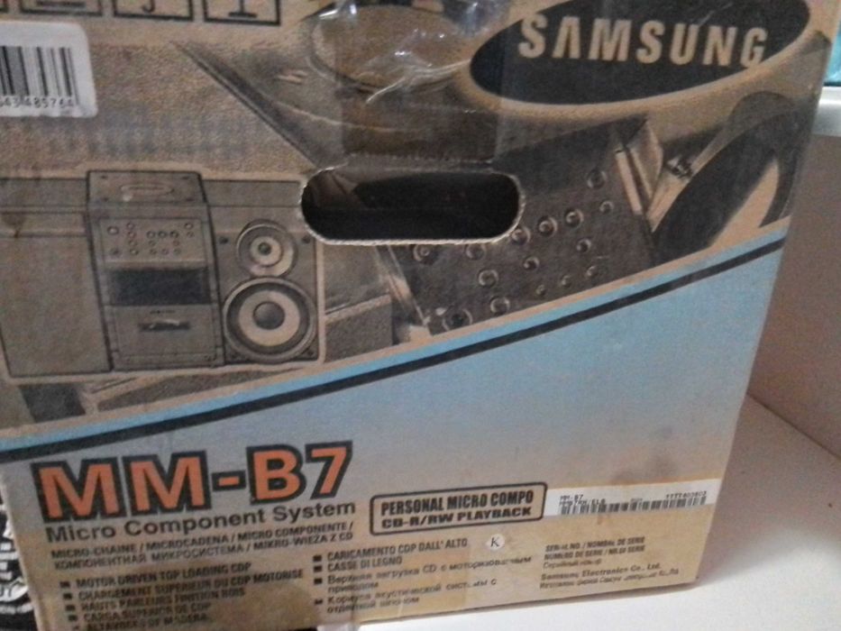 Музикална система с тонколони,Samsung ММ-7В за 100 лв
