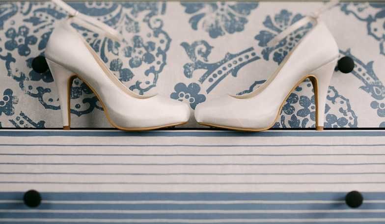 pantofi nr.39 din saten alb ivoire