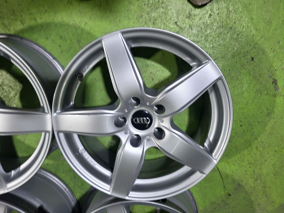 17 5x112 Audi A4 A5 A6 лети джанти 5х112