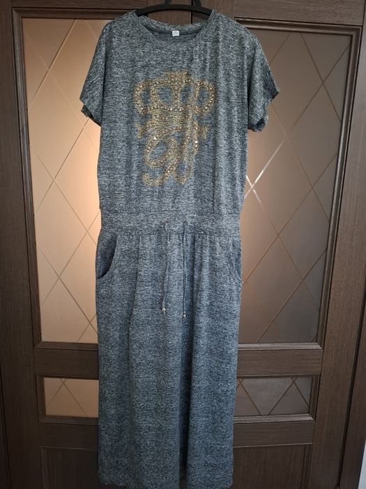 Отдам  бесплатно  женский  платье