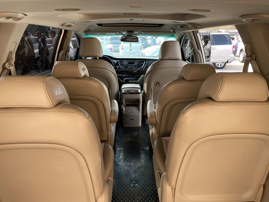 KIA Carneval 3 покалени