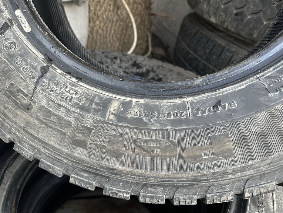 4бр зимни гуми Petlas 205/75/16c ПЕРФЕКТНИ