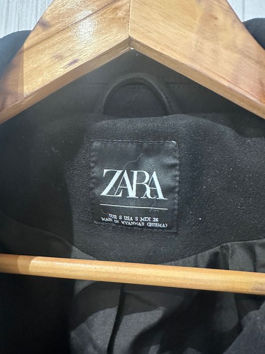 Дамско велурено яке Zara
