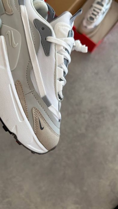 Дамски маратонки Nike Furyosa, 2 ЦВЯТА