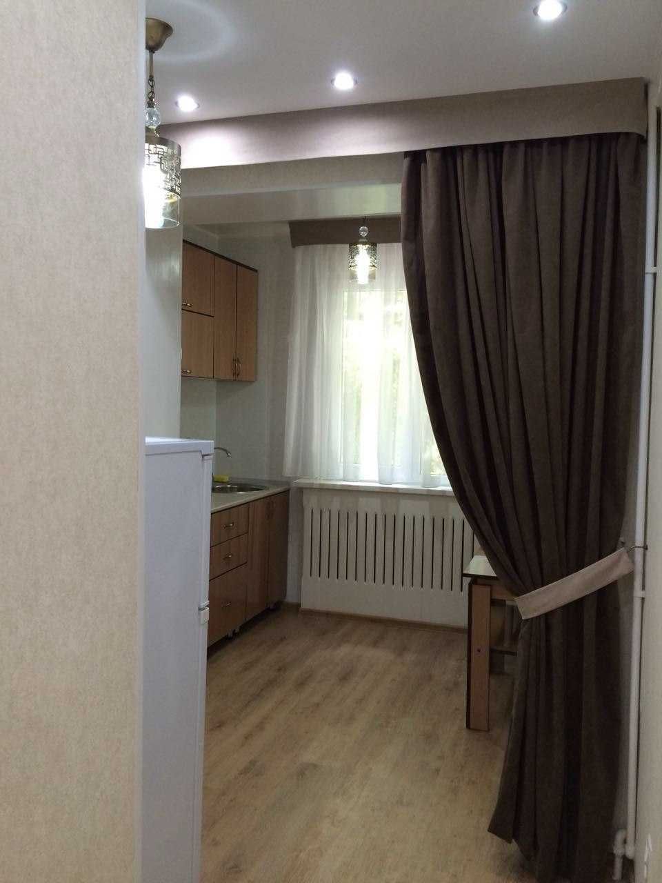 Сдаётся своя 2 комнатная квартира в центре! Ц-4! Ориентир Plov Lounge.