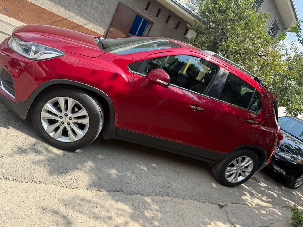 Treker 1 2019 yil ideal xolatda
