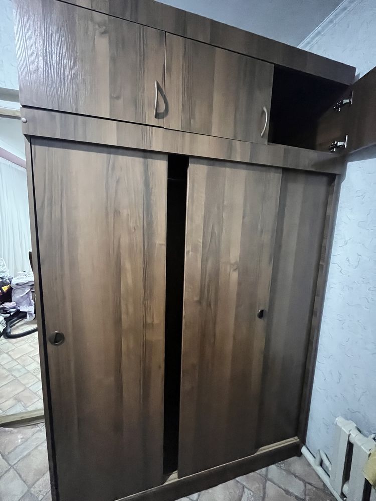 Шкаф в спальню