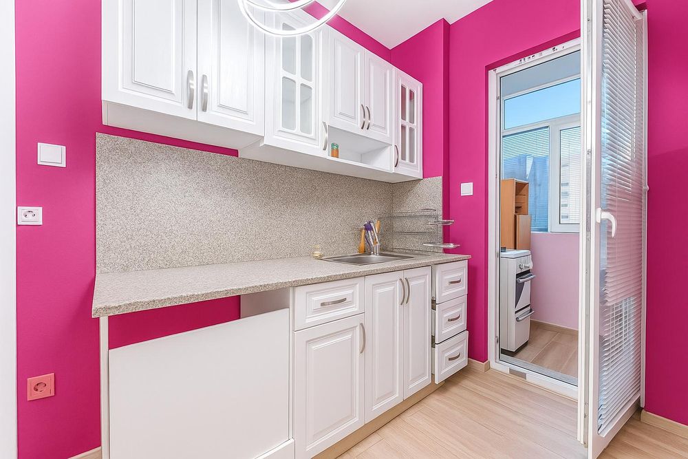 Двустаен апартамент под наем в Център