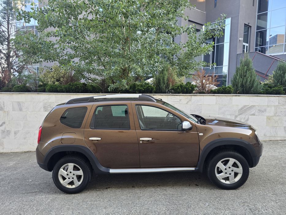 Dacia Duster 4 x 4 / 174.000 km / Prestige / Day light