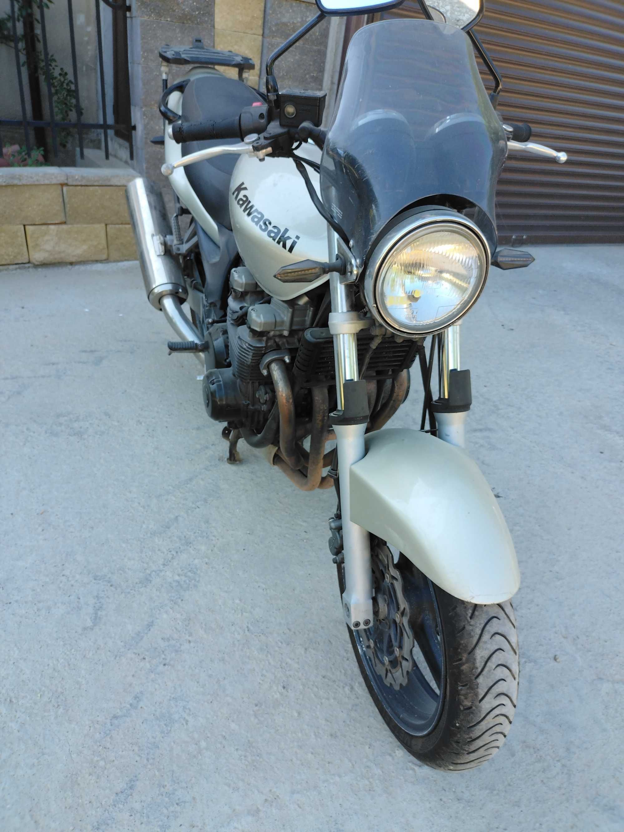 Kawasaki zr-7 750cc
