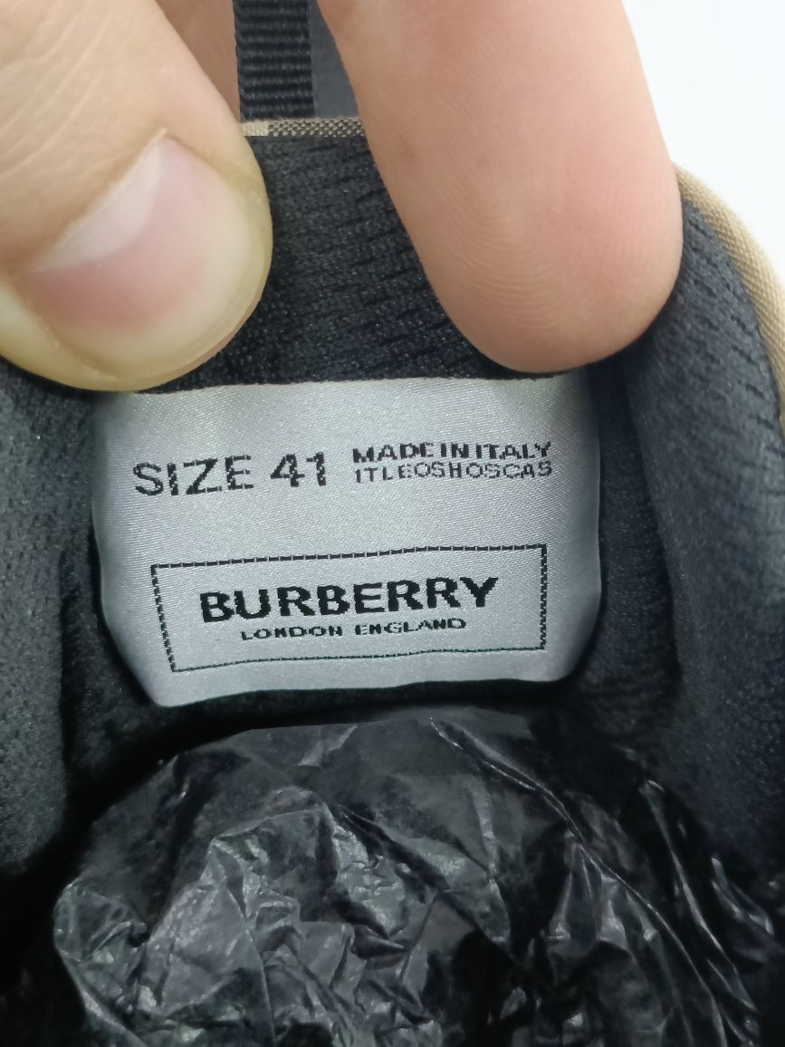 Burberry Arthur номер 41-42