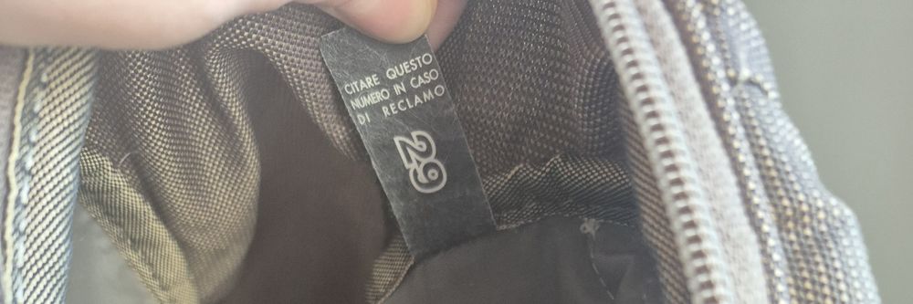 Geantă originală Mandarina Duck MD20 – material textil rezistent, culo
