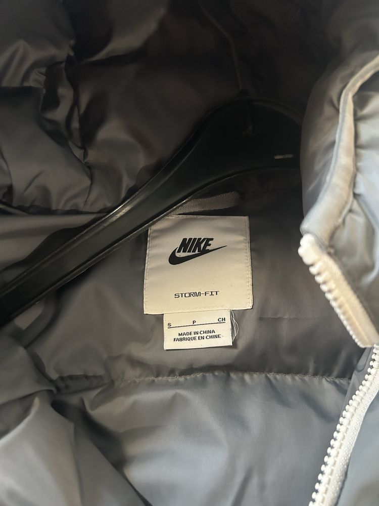 Зимно яке nike S