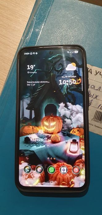 Продам смартфон б/у в отличном состоянии  Samsung galaksy A 55 5G