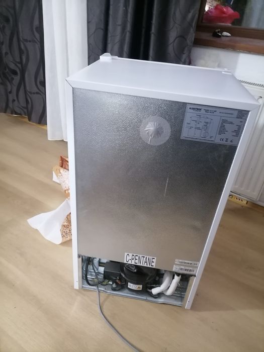 vand frigider albatros nou cu garantie