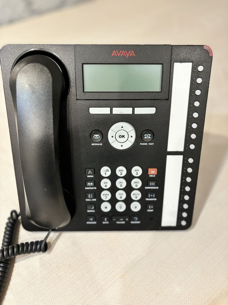 Телефон AVAYA для офисов