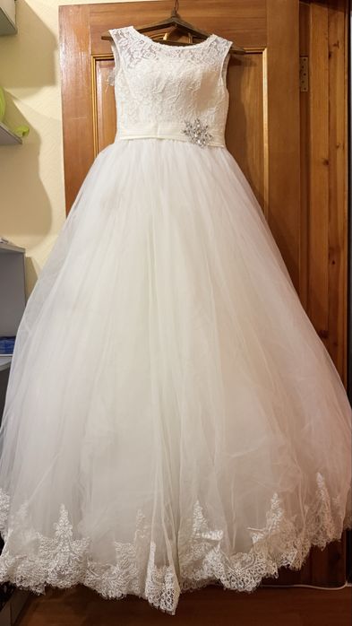 Продам свадебное платье