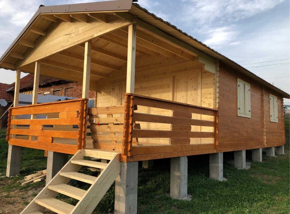 Vand si realizez cabane din lemn rustic la cheie accept variante auto