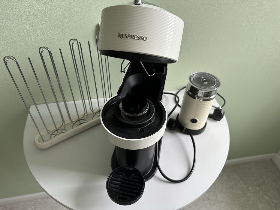 Vand espressor Vertuo Next
