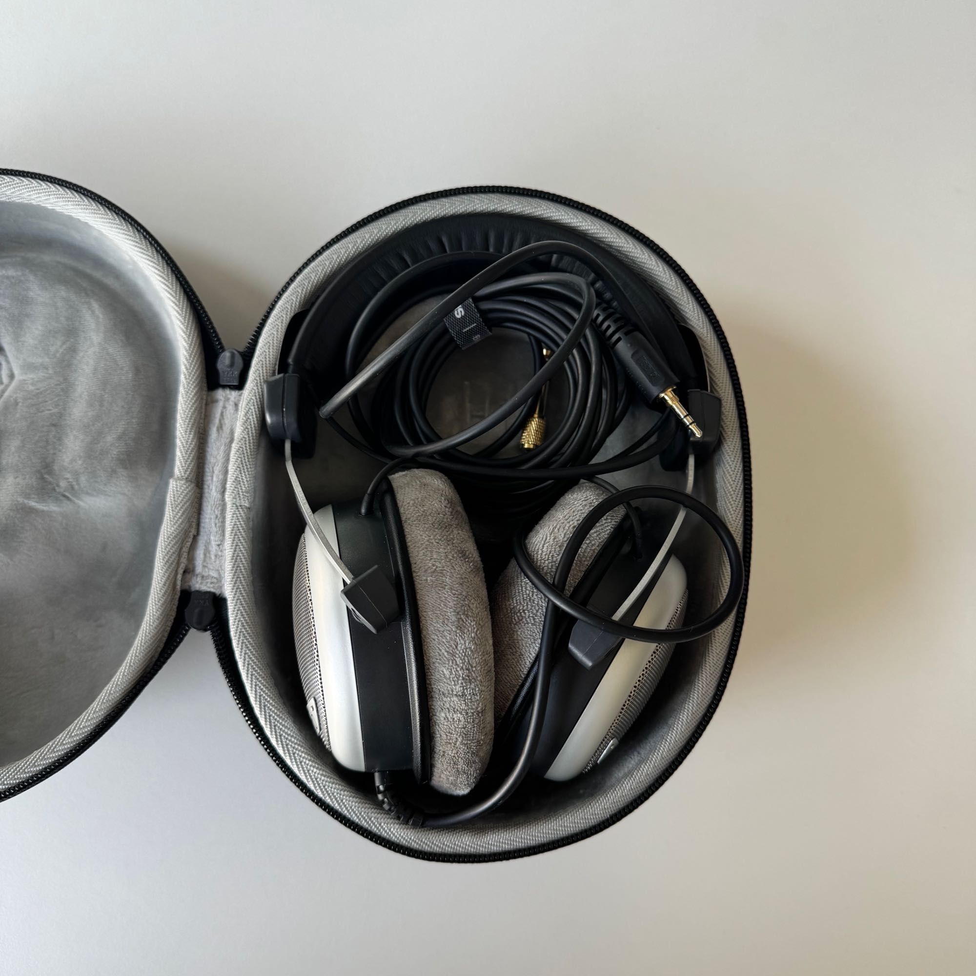 Слушалки beyerdynamic DT 880 Edition (32 Ohm)