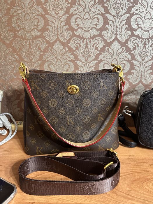 Сумка повседневная удобная