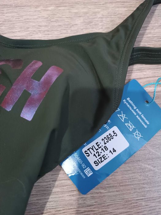 Цели бански костюми за момичета от 8 до 14 години нови