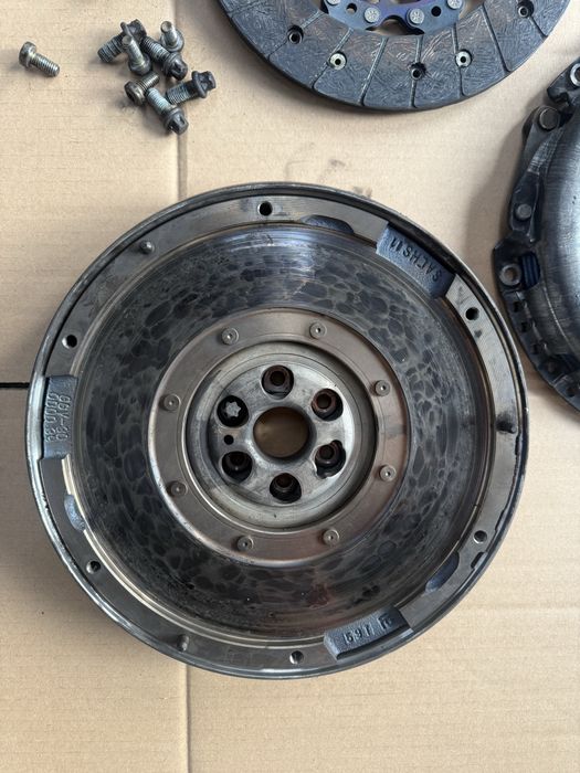 volanta ambreiaj SACS ford focus 2 motor 1.6tdci