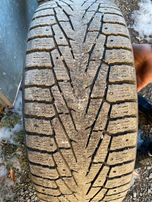 Продам б/у зимние а/шины