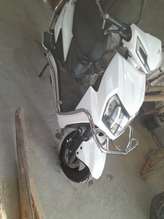 Eliktiro bayk  kavasakiy sotilai sirojniy bir zaryatiga 100kilomitir y