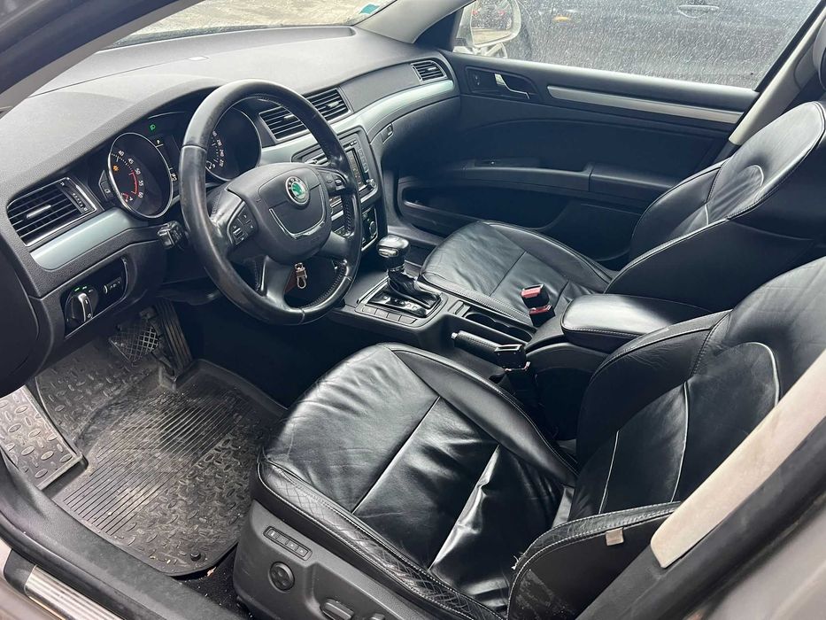 Skoda Superb 2 Avariat 2009 2.0 tdi CBBB 170 cp DSG navi piele Xenon