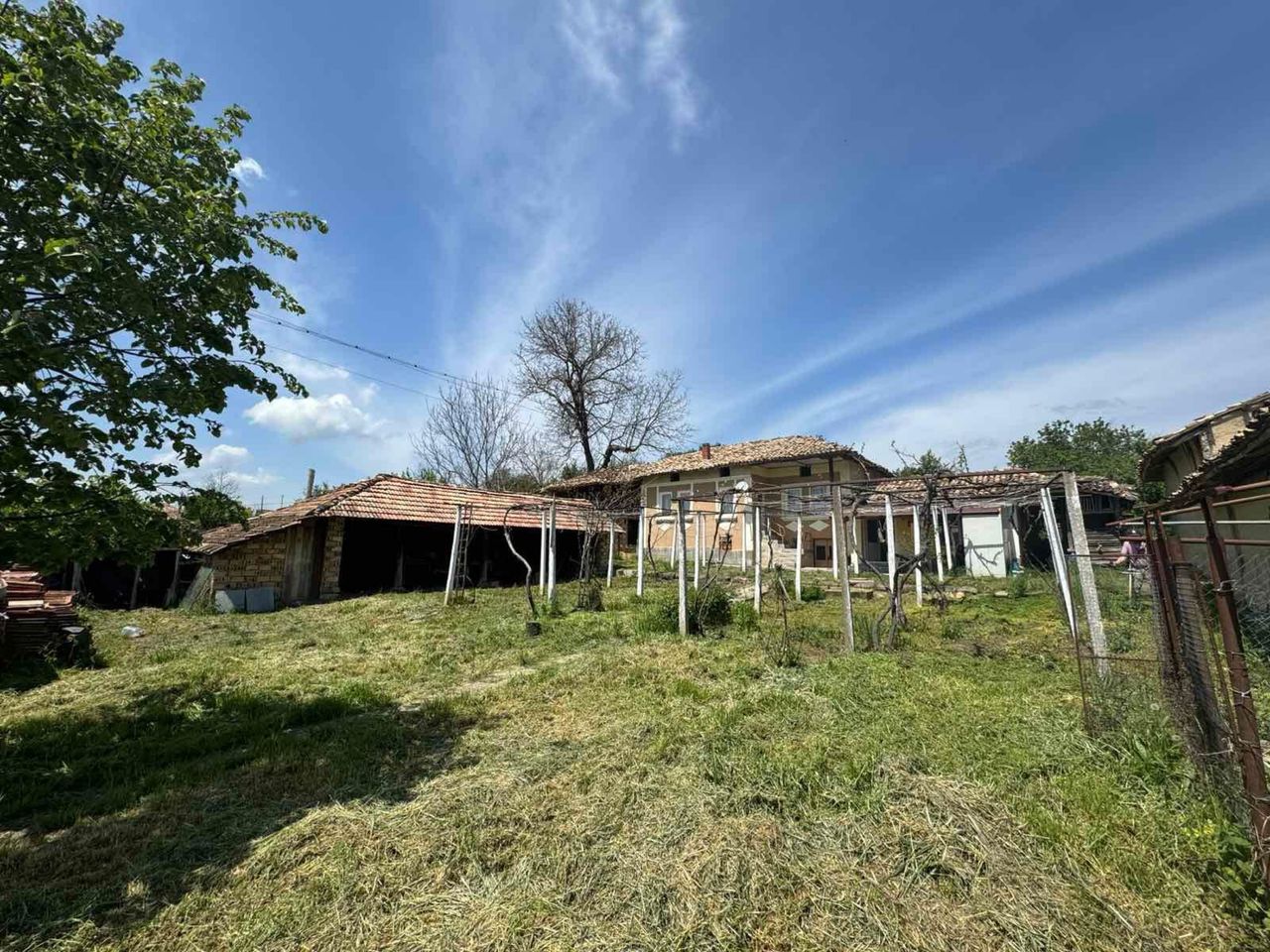 Продава се Къща в Търговище, Център - 80 кв.м за 510 €/кв.м - Снимка #1