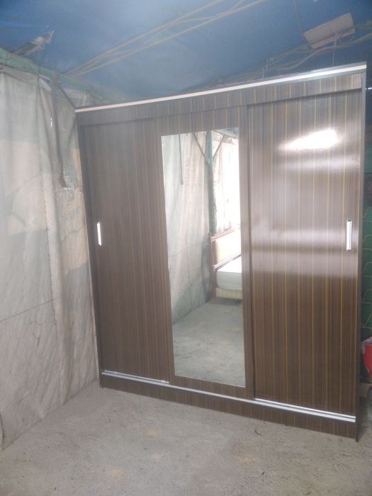 Продаётся шкаф с доставки