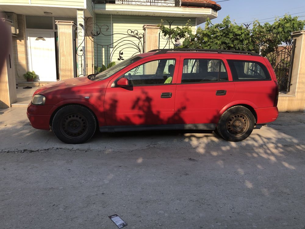 Продавасе  опел астра