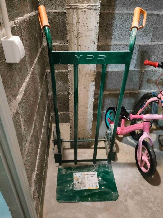 Транспортна Количка за стълби 200 кг