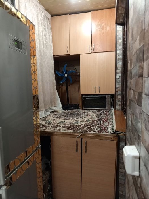 Продаю 1 ком квартира на 4 этаже 4 этажного дома. Авиосозлар 4.