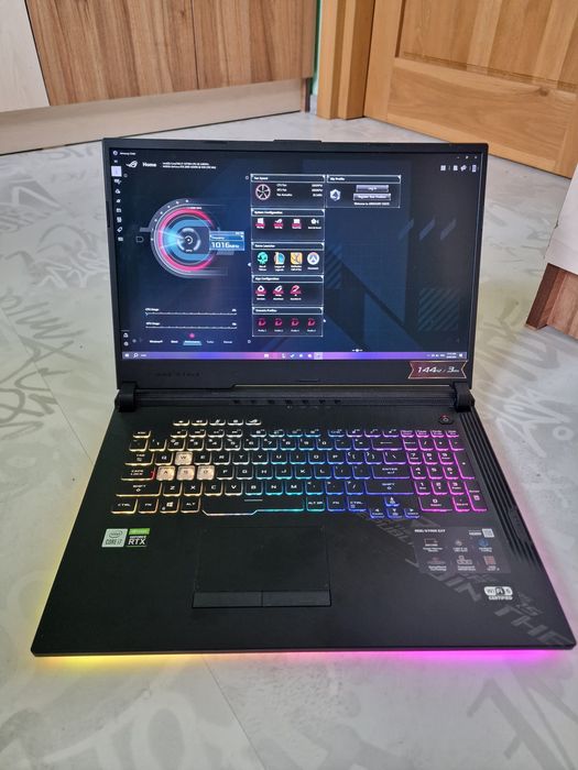 Laptop Gaming Asus ROG Strix G712LV