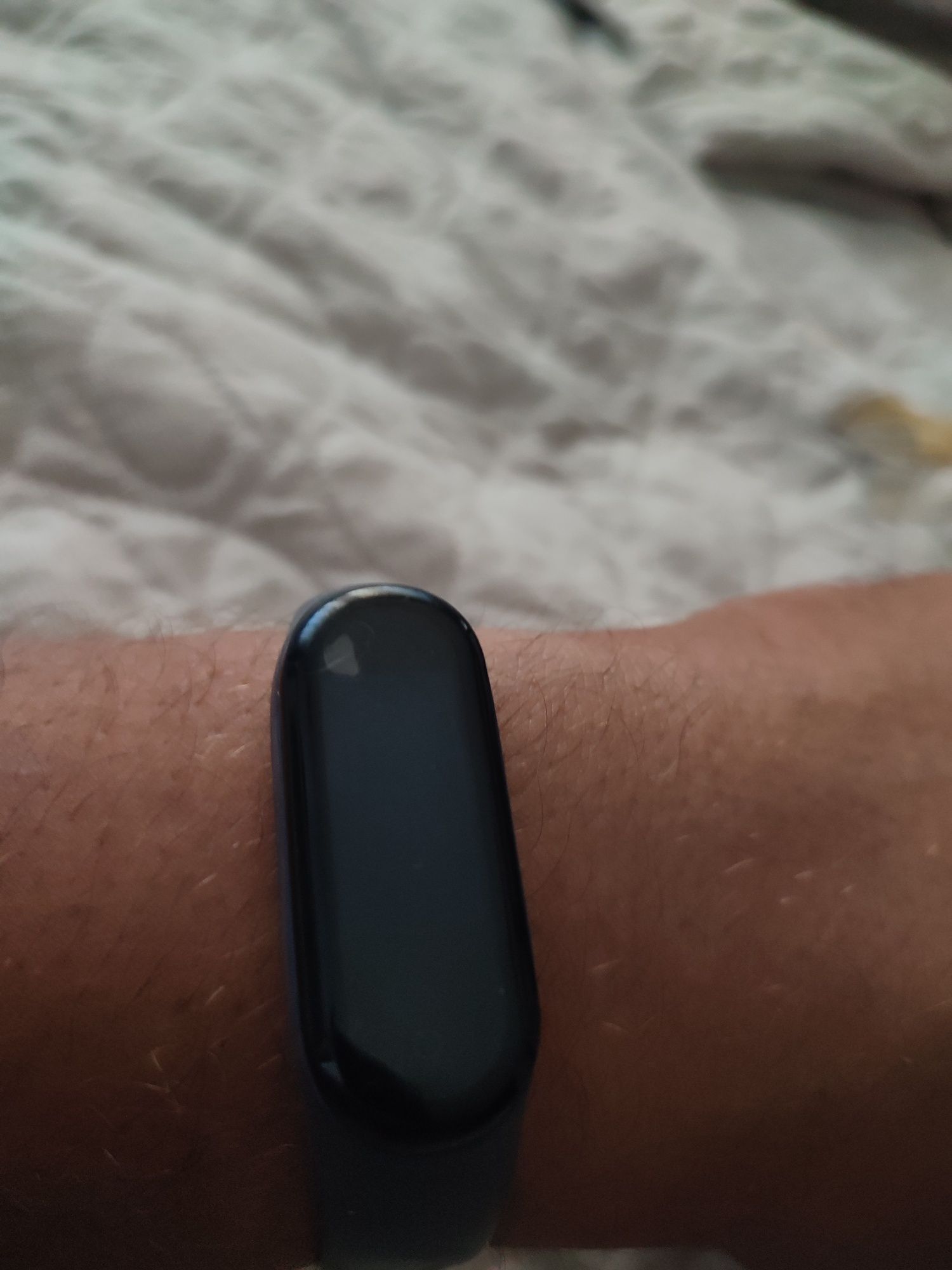 Браслет mi band 4,Зарядка и ремешки.