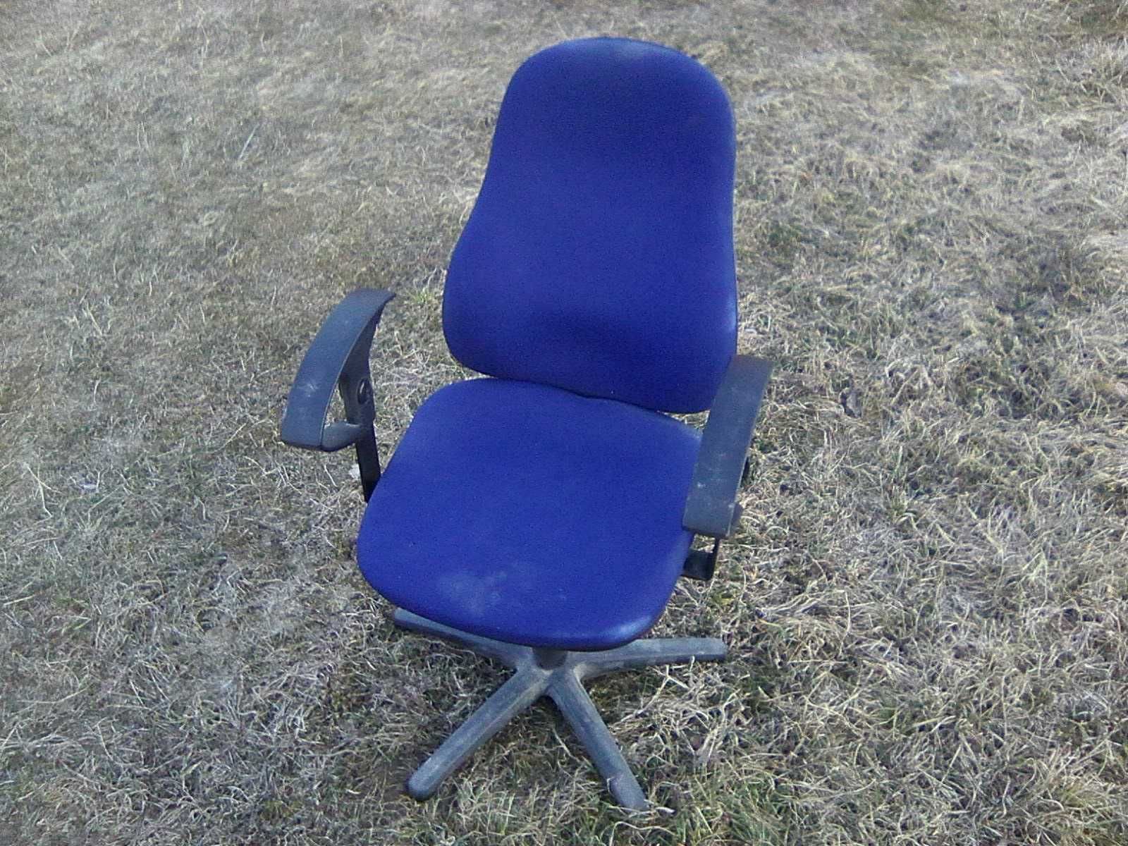 scaun birou rotativ albastru