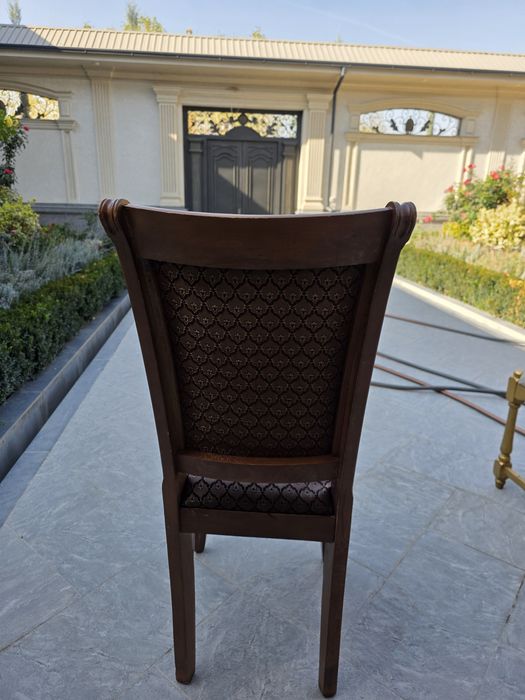 Стул b/u yogochdan yasalgan 300 dona bor