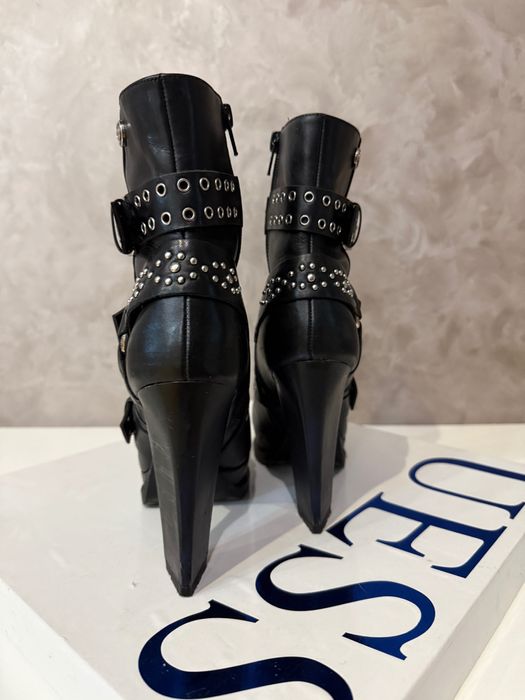 Дамски боти Guess